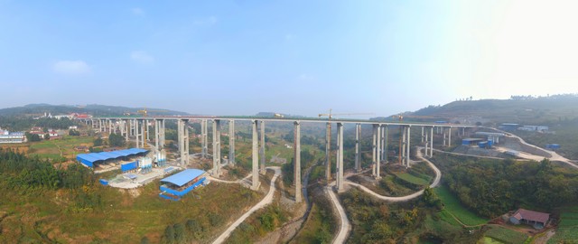 成宜高速公路ZCB3-5项目部五皇坝大桥